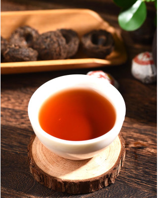 Mini gâteau au thé Puerh mûr Meng Hai Mini gâteau au thé Puerh mûr Meng Hai