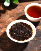 Mini gâteau au thé Puerh mûr Meng Hai classique