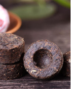 Meng Hai Nuomi Xiang (parfum riz gluant) Mini Ripe Puerh Tuocha