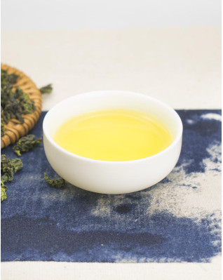 Thé Oolong Tie Guan Yin Anxi Qing Xiang (parfum clair) fabriqué à la main Thé Oolong Tie Guan Yin Anxi Qing Xiang (parfum clair) fabriqué à la main