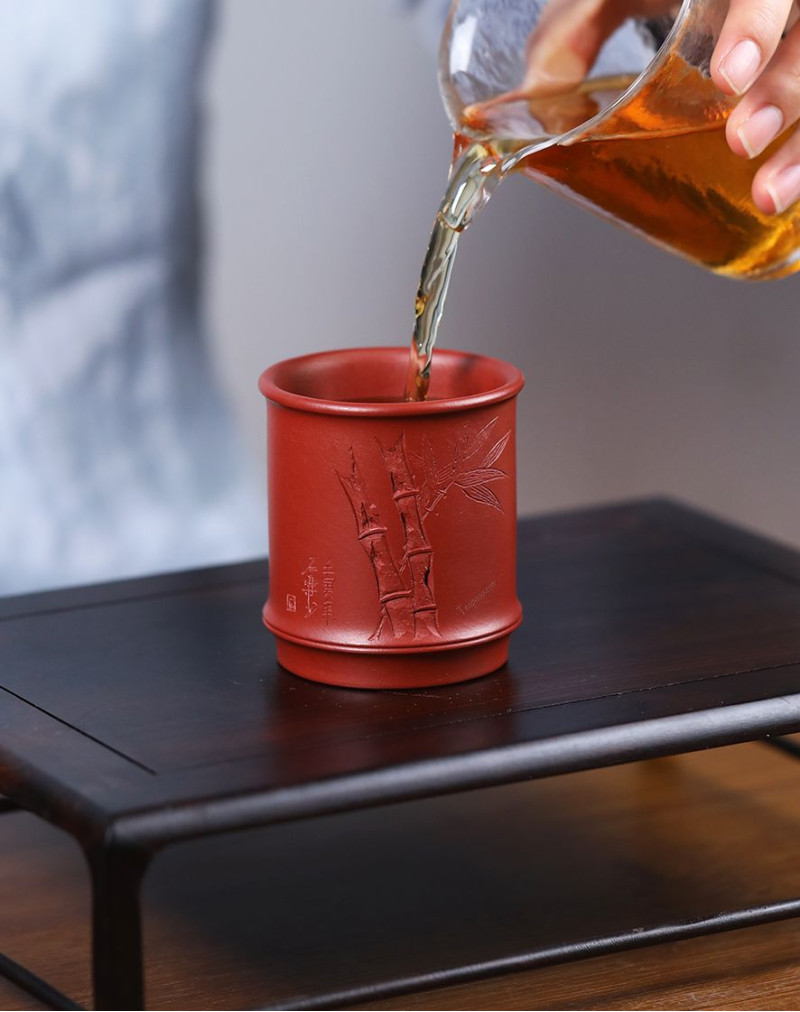 Tasse à thé de calligraphie chinoise Yixing Duan Ni