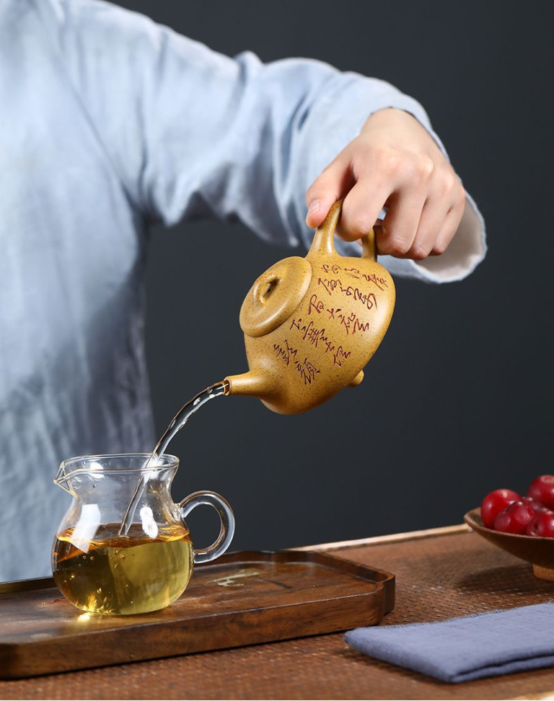 Théière en argile violette Duan Ni Shi Piao jaune haute température