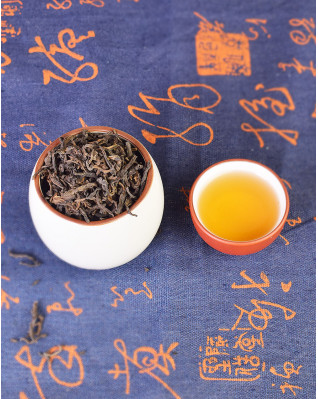 Thé sombre vieilli du Guangxi Liu Pao (Liu Bao) Thé sombre vieilli du Guangxi Liu Pao (Liu Bao)