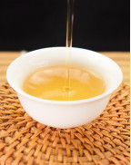 Thé Oolong Tie Guan Yin (Déesse du Fer) torréfié de qualité supérieure