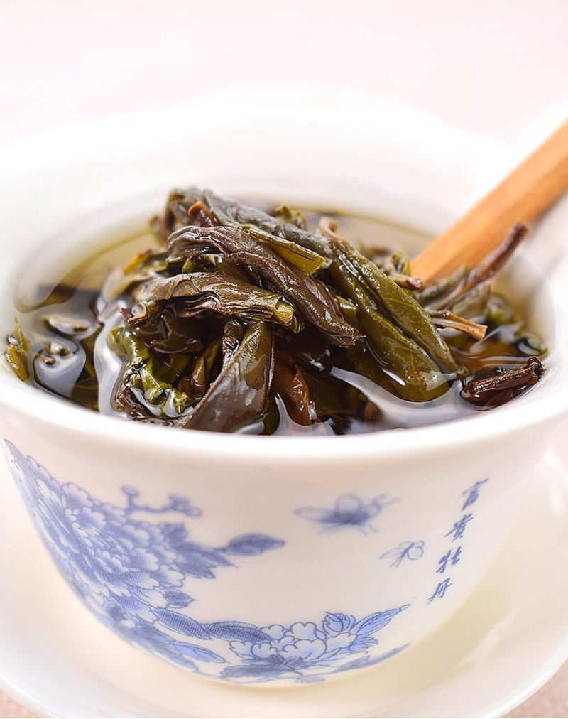 "Parfum de merde de canard" Thé Oolong Ya Shi Xiang Dan Cong
