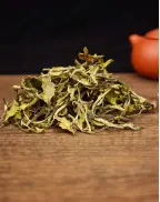 Thé blanc floral biologique à la pivoine blanche (Bai Mu Dan)