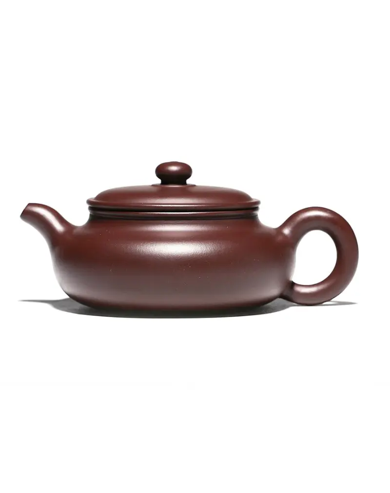 Théière en argile violette à large couvercle et ventre plat