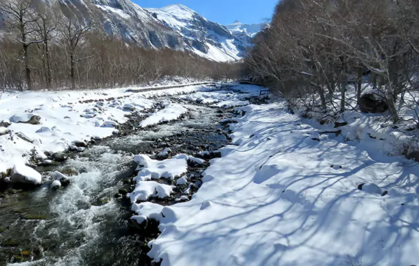 Eau courante de neige